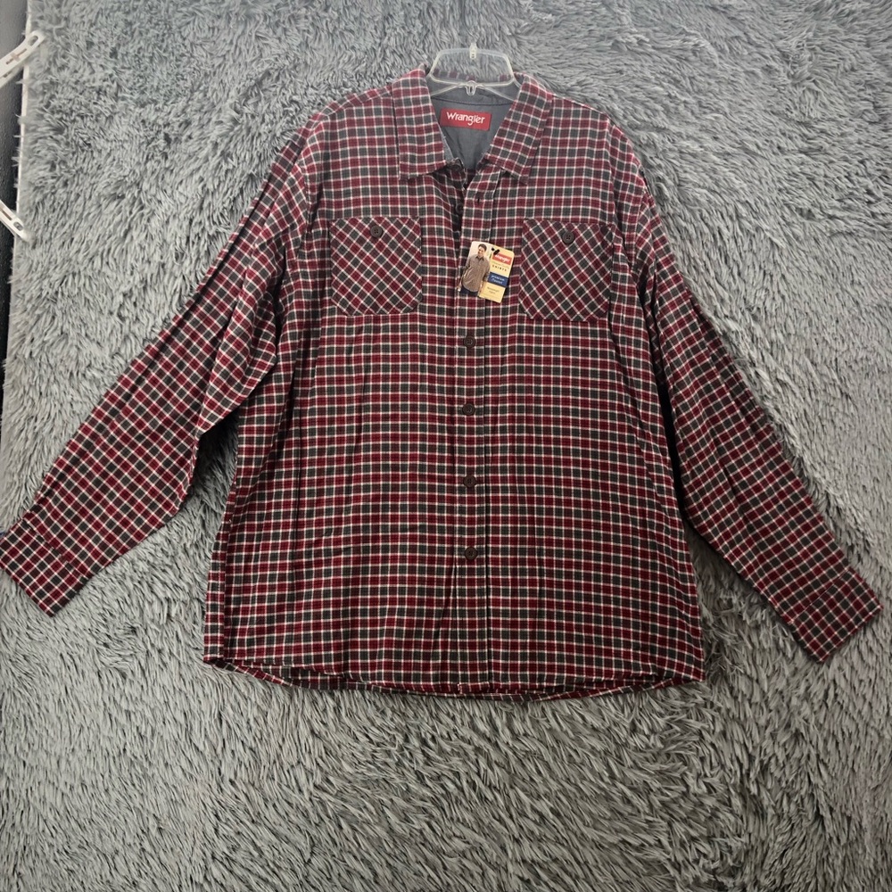 Wrangler Flannel Shirt Mens XL NWT Red Gray Cotton Button Up Heavyweight